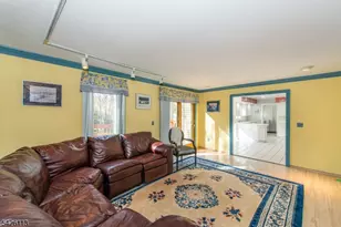 29 Radcliffe Dr, Roxbury Township, NJ 07876 - Photo 7