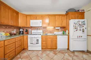 172 Chestnut St, Newark, NJ 07105 - Photo 5