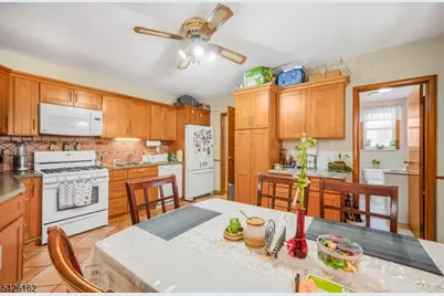 172 Chestnut St, Newark, NJ 07105 - Photo 7