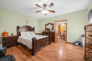 172 Chestnut St, Newark, NJ 07105 - Photo 9