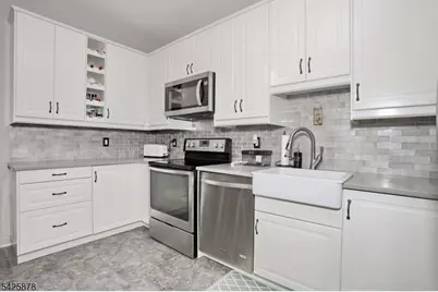 1314 Richmond Rd #314, West Milford, NJ 07480 - Photo 9