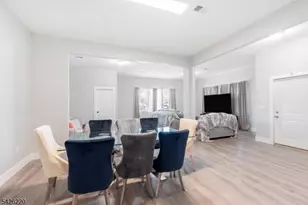58 Park Ave, East Orange, NJ 07017 - Photo 9