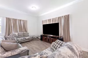 58 Park Ave, East Orange, NJ 07017 - Photo 17