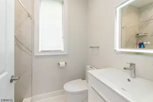 40 Lee Rd, Livingston, NJ 07039 - Photo 19