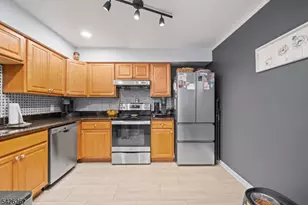 2 Ann St, Clifton, NJ 07013 - Photo 9