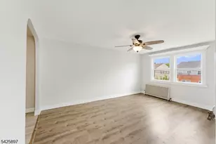 718-722 Thomas St, Elizabeth, NJ 07202 - Photo 9