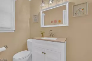 167 Barbara Pl, Middlesex, NJ 08846 - Photo 3