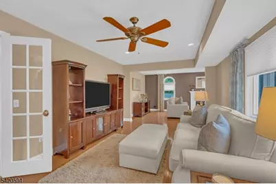 167 Barbara Pl, Middlesex, NJ 08846 - Photo 5