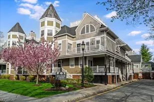 13 Franklin Pl, Morristown, NJ 07960 - Photo 3