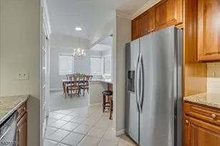 13 Franklin Pl, Morristown, NJ 07960 - Photo 7