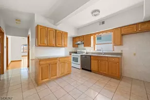 341 Rosehill Pl, Elizabeth, NJ 07202 - Photo 15
