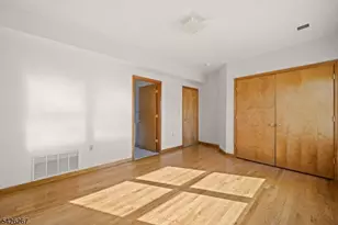 341 Rosehill Pl, Elizabeth, NJ 07202 - Photo 17