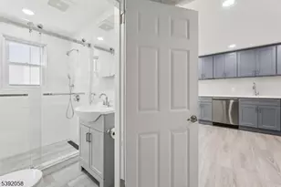 74 Forest St, Montclair, NJ 07042 - Photo 13