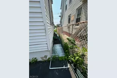 13 Paine Ave, Irvington, NJ 07111 - Photo 7