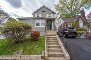 100 Washington Pl, Teaneck Township, NJ 07666 - Photo 1