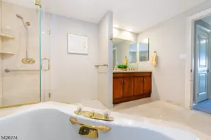 1360 Hamburg Tpke Unit, Wayne, NJ 07470 - Photo 19