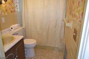 43 First St, Raritan, NJ 08869 - Photo 19
