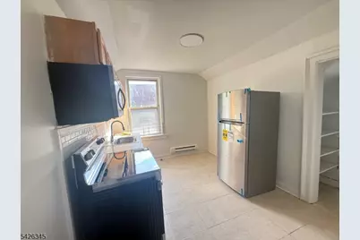 44 Treacy Ave #3, Newark, NJ 07108 - Photo 5
