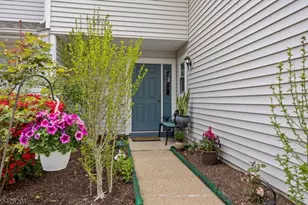 8 Tall Oaks Ct, Sayreville Boro, NJ 08859 - Photo 3