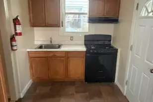 126 Duer St, North Plainfield, NJ 07060 - Photo 7