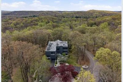 36 Fox Ledge Rd, Kinnelon, NJ 07405 - Photo 5
