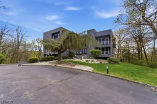 36 Fox Ledge Rd, Kinnelon, NJ 07405 - Photo 3