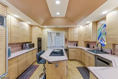 36 Fox Ledge Rd, Kinnelon, NJ 07405 - Photo 11