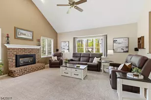 11 Wyckoff Dr, Union Township, NJ 08867 - Photo 3