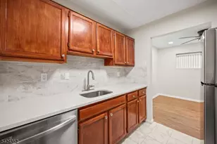 62 S Orange Ave, Newark, NJ 07103 - Photo 15