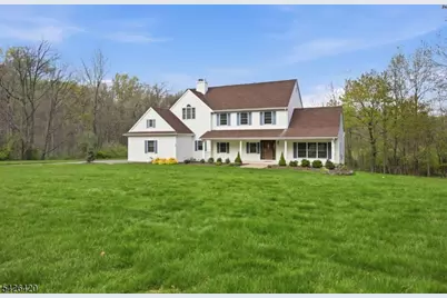 29 Castle Ct, Randolph Township, NJ 07869 - Photo 1