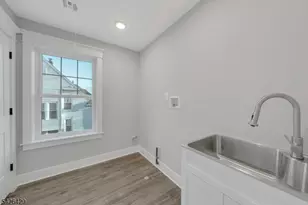 21 Spruce St, Cranford Township, NJ 07016 - Photo 27