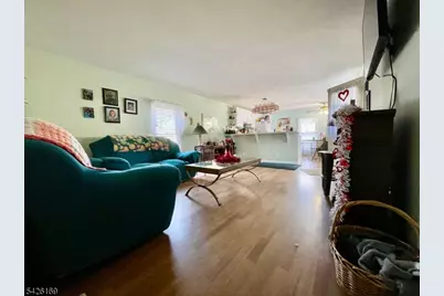 22 Ambassador Dr, Wayne Twp., NJ 07470 - Photo 5