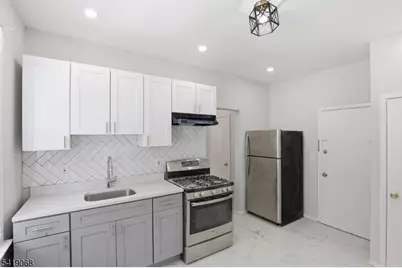 124 Paine Ave, Irvington, NJ 07111 - Photo 5