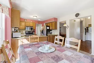 6 Shoshoni Way, Branchburg Township, NJ 08876 - Photo 17