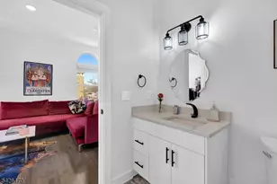 974 Summit Ave, Jersey City, NJ 07307 - Photo 21