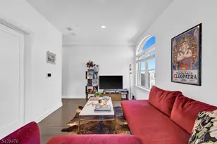 974 Summit Ave, Jersey City, NJ 07307 - Photo 9