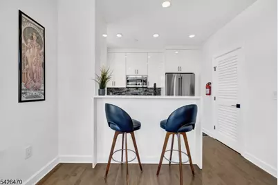 974 Summit Ave #401, Jersey City, NJ 07307 - Photo 19
