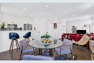 974 Summit Ave #401, Jersey City, NJ 07307 - Photo 7