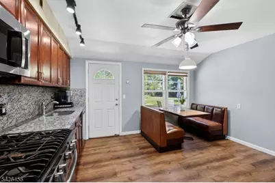 19 Partridge Rd, Hillsborough Township, NJ 08844 - Photo 9