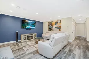 368 Rector St, Perth Amboy, NJ 08861 - Photo 3