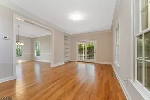 15 White Oak Dr, Union Township, NJ 08802 - Photo 5