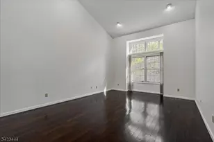 126 Worcester Drive, Wayne Twp., NJ 07470 - Photo 19