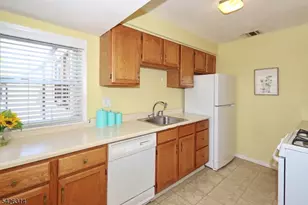 196 Worth St, Woodbridge Township, NJ 08830 - Photo 9
