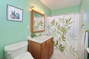 196 Worth St, Woodbridge Township, NJ 08830 - Photo 17