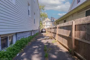 38 Eckert Ave, Newark, NJ 07112 - Photo 43