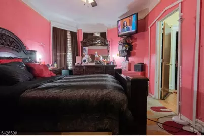 38 Eckert Ave, Newark, NJ 07112 - Photo 17
