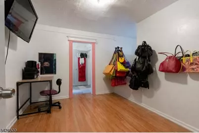38 Eckert Ave, Newark, NJ 07112 - Photo 31