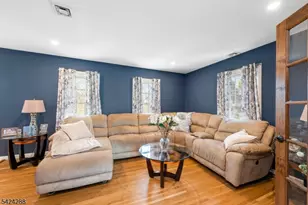 8 Papoose Trail, Hopatcong, NJ 07821 - Photo 9