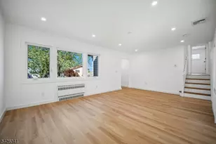 27 Mountainview Dr, Clifton, NJ 07013 - Photo 5