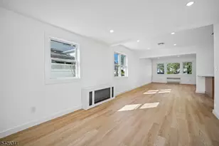 27 Mountainview Dr, Clifton, NJ 07013 - Photo 7
